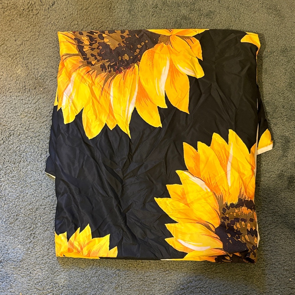 Luckless Outfitters Sunflower Duvet Cover - Black and Yellow